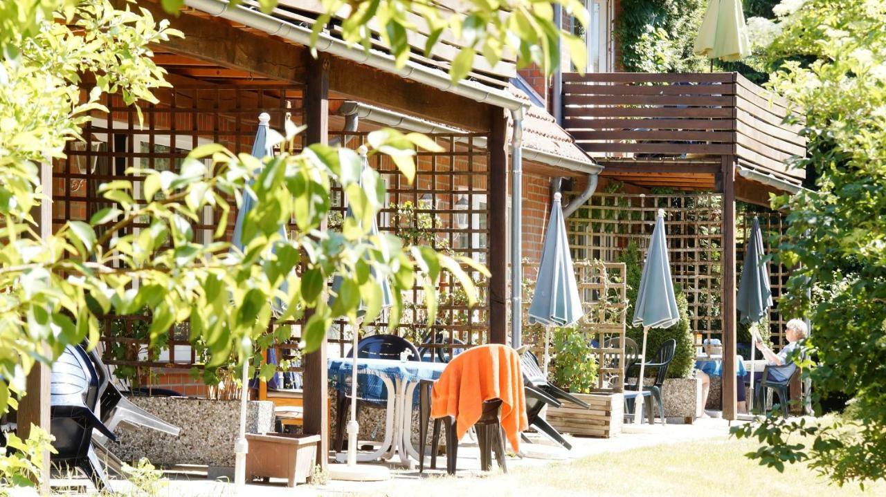 Ferienpension Lindenhof - Ferienwohnungen In Der Lueneburger Heide Marxen am Berge Exterior photo