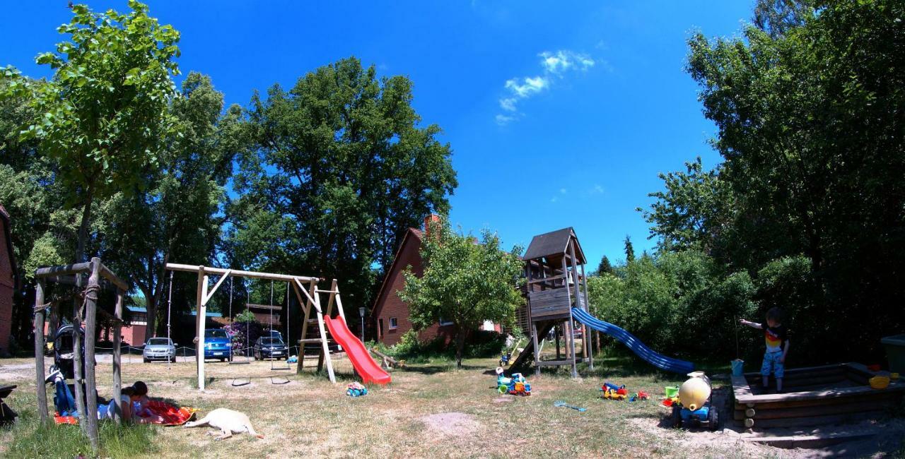 Ferienpension Lindenhof - Ferienwohnungen In Der Lueneburger Heide Marxen am Berge Exterior photo